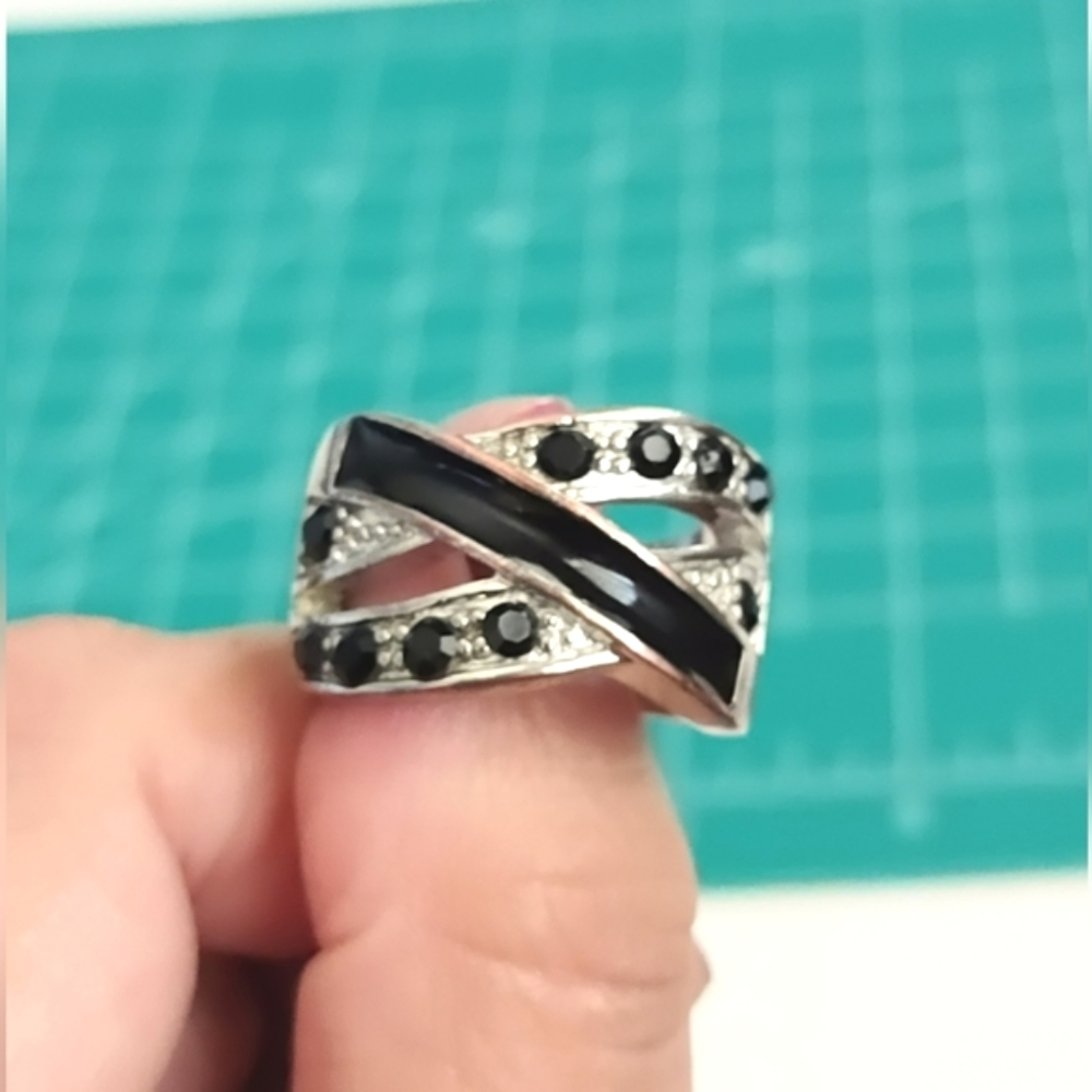 Crossover Cocktail Ring Silver Tone With Black Rh… - image 4